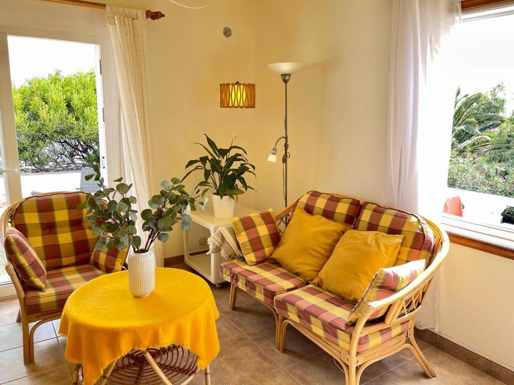 לוס יאנוס דה אריאדנה Casa Mira, Ruhiger Bungalow In Las Norias מראה חיצוני תמונה